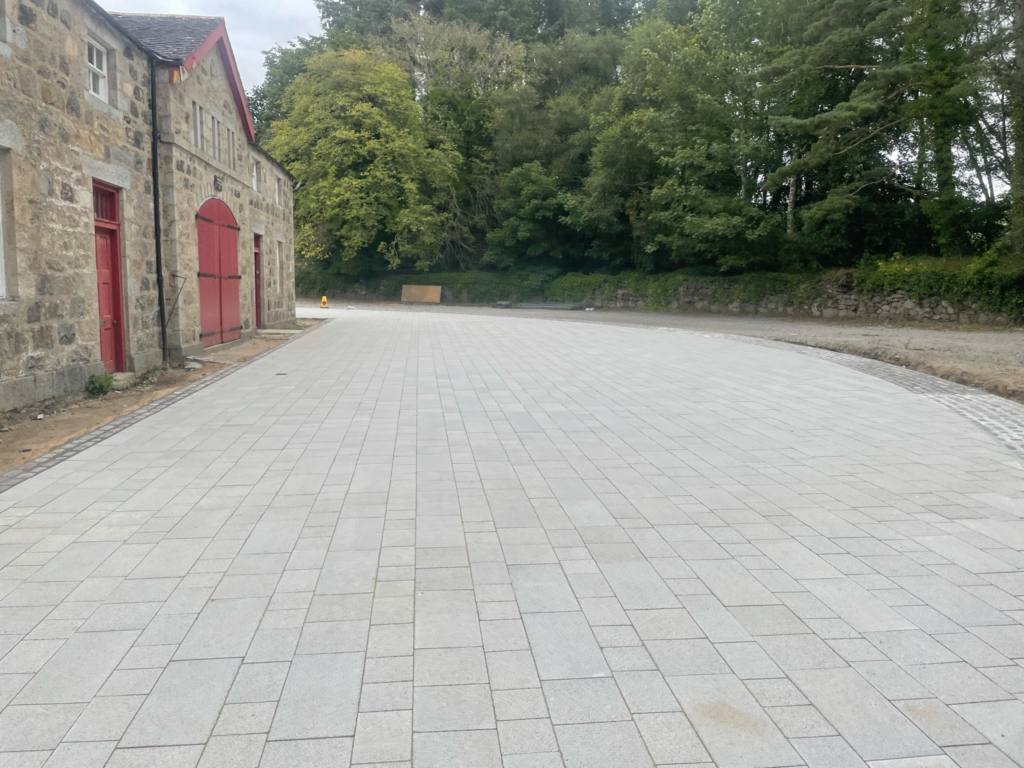 Aden Park Courtyard Paving