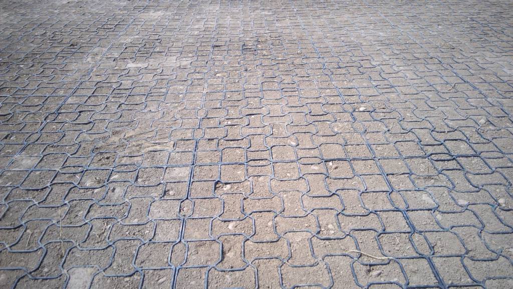 Paving at Kinclaven Bluebell Woods Car Park